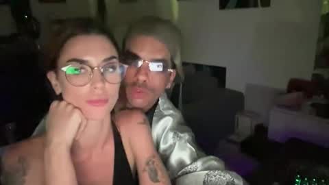 Meow Meow online show from May 9, 2026, 1:44 am