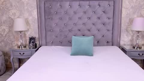 Lexi Riley online show from October 28, 2025, 6:28 am