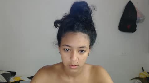 lolita online show from February 7, 2025, 1:01 pm