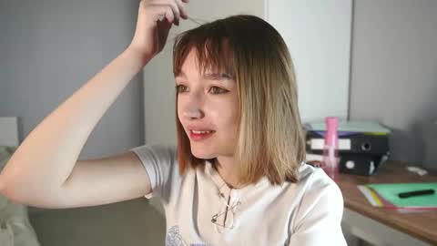 Snapshot of leyla_grace chatting on May 23, 2026, 4:50 am leyla_grace online show from May 23, 2026, 4:50 am