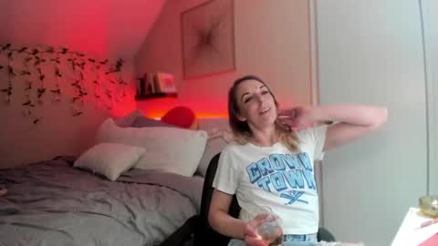 Hornystonerchick online show from February 25, 2025, 1:20 am