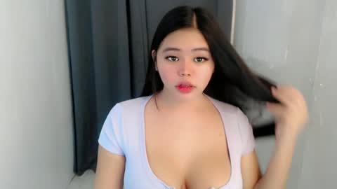 Snapshot of lhara_cumming chatting on June 29, 2026, 11:16 pm LHARA online show from June 29, 2026, 11:16 pm