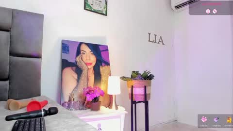 Snapshot of lia_johnsonn chatting on June 3, 2026, 2:33 pm Lia Jhonson online show from June 3, 2026, 2:33 pm