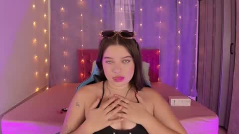 Snapshot of lia_little18 chatting on January 26, 2025, 4:09 am lia_little18 online show from January 26, 2025, 4:09 am
