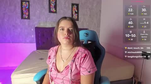 Snapshot of lia_little18 chatting on February 16, 2025, 4:09 am lia_little18 online show from February 16, 2025, 4:09 am