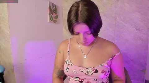 Snapshot of lia_little18 chatting on February 22, 2025, 8:29 am lia_little18 online show from February 22, 2025, 8:29 am