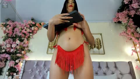 lia_montclair online show from April 5, 2026, 12:02 pm