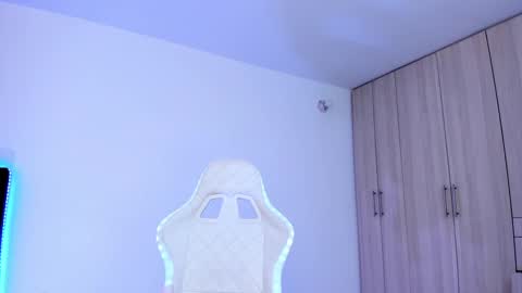 Little Queen Lia  online show from March 7, 2025, 3:19 am