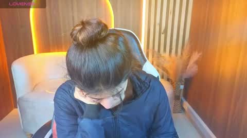Snapshot of lia_queen_tx chatting on July 29, 2026, 3:04 am Online 1400 - 2100 online show from July 29, 2026, 3:04 am