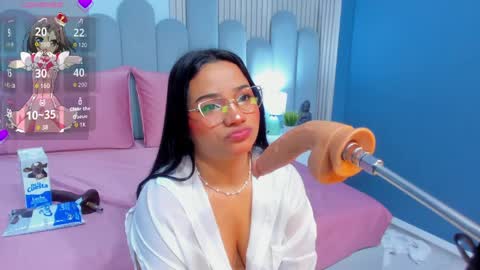 Snapshot of lia_sucker chatting on April 5, 2026, 3:15 am Lia online show from April 5, 2026, 3:15 am