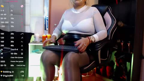 Lia Taylor online show from April 8, 2026, 5:13 pm