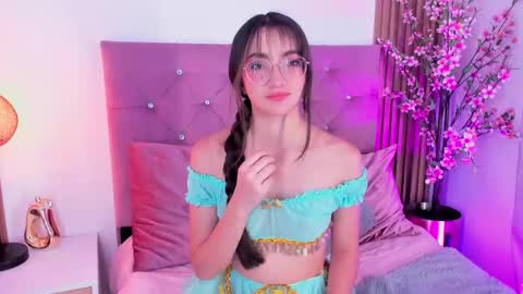 Snapshot of liaa_queen chatting on May 15, 2026, 6:48 pm liaa_queen online show from May 15, 2026, 6:48 pm