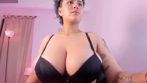 liaa moretzz online show from February 11, 2026, 3:44 am