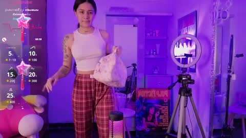 Snapshot of liabutera chatting on April 7, 2026, 10:42 pm Lia Butera online show from April 7, 2026, 10:42 pm