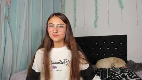 Liah  online show from April 8, 2026, 1:49 am