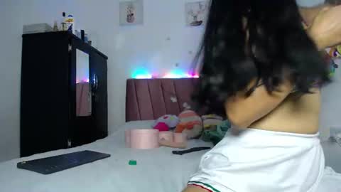 Snapshot of liahdiaz_ chatting on July 1, 2026, 2:07 pm liahdiaz_ online show from July 1, 2026, 2:07 pm