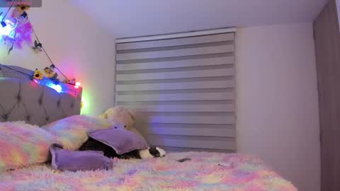 Lia  online show from February 12, 2026, 2:17 am