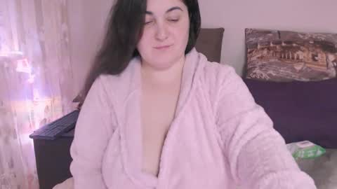 Snapshot of liahsofty chatting on December 9, 2024, 9:26 pm miss Lia  colection for travel online show from December 9, 2024, 9:26 pm