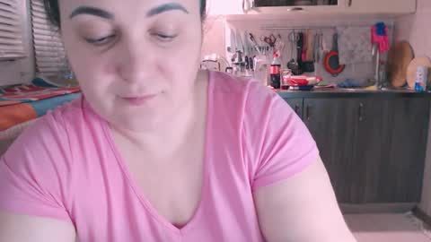 Snapshot of liahsofty chatting on December 29, 2024, 5:54 pm miss Lia  colection for travel online show from December 29, 2024, 5:54 pm