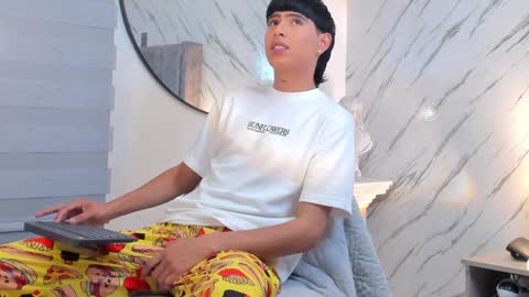 Liam online show from January 25, 2025, 11:54 pm