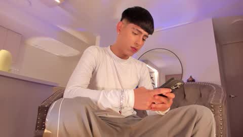 Snapshot of liam_055 chatting on February 12, 2026, 12:16 am Liam online show from February 12, 2026, 12:16 am