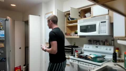 Snapshot of liam_1985 chatting on January 26, 2025, 12:58 am Liam online show from January 26, 2025, 12:58 am