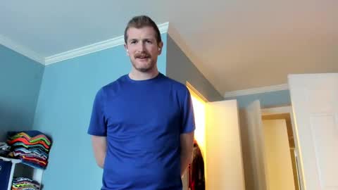 Snapshot of liam_1985 chatting on February 6, 2025, 6:56 pm Liam online show from February 6, 2025, 6:56 pm