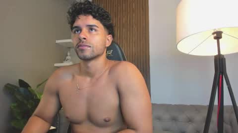 Liam Collins online show from April 11, 2026, 11:47 am