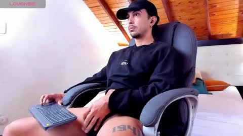 Liam Espinoza online show from October 22, 2025, 12:49 pm