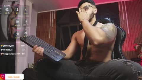 LIAM KLEIN online show from April 10, 2026, 5:28 pm