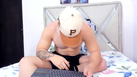 Snapshot of liam_saint chatting on June 7, 2026, 1:59 pm Call me Lian online show from June 7, 2026, 1:59 pm