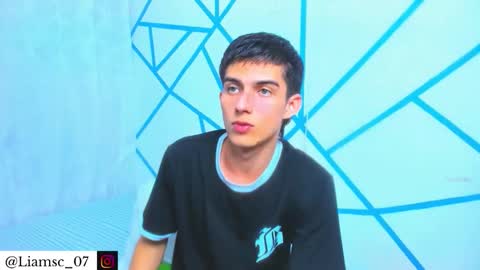 Liam scott77 online show from November 17, 2025, 10:59 pm