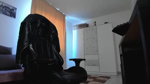 Liam online show from March 10, 2026, 8:30 am