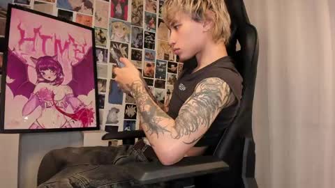 Liam online show from May 3, 2026, 7:03 am