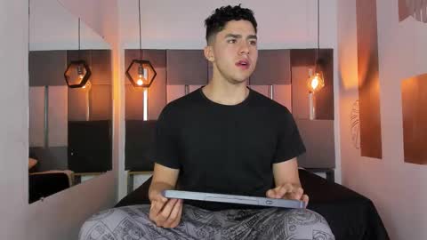 Liam online show from February 15, 2026, 12:58 pm