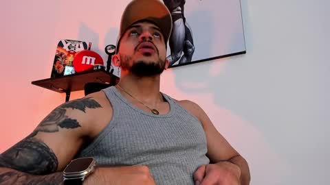 Snapshot of liamreigns_ chatting on February 3, 2025, 11:09 am liam online show from February 3, 2025, 11:09 am