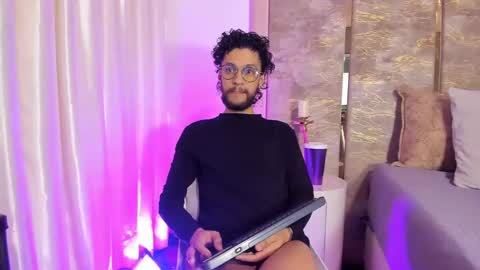 LiamSamderz online show from October 23, 2025, 11:53 am