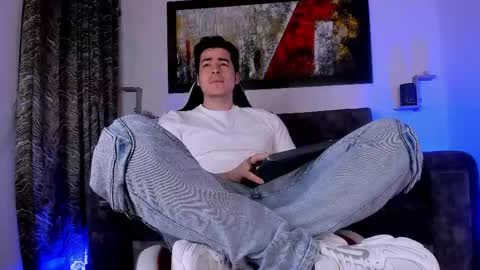 liamwyatt_ online show from June 6, 2026, 3:33 am