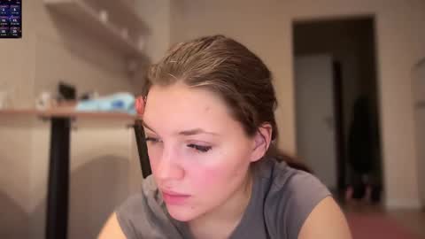 liana_8 online show from February 22, 2026, 1:53 pm