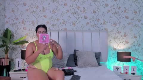 Snapshot of liana_asaff chatting on February 26, 2025, 9:27 pm Mistress Liana - Sir Asaf online show from February 26, 2025, 9:27 pm
