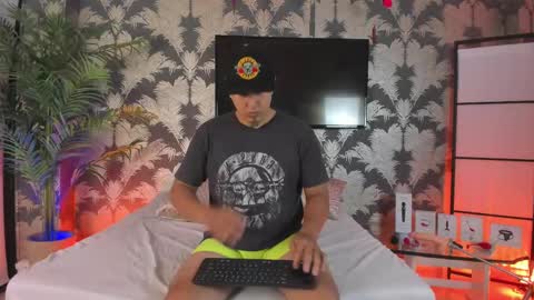 Snapshot of liana_asaff chatting on March 3, 2025, 9:37 pm Mistress Liana - Sir Asaf online show from March 3, 2025, 9:37 pm
