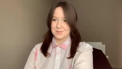 Sofia online show from April 16, 2026, 4:08 pm
