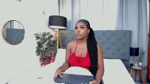 Lianasmith online show from March 28, 2026, 9:36 pm