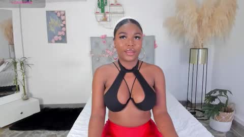 Lianasmith online show from March 30, 2026, 9:05 pm