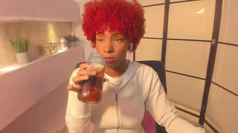 Snapshot of liannadixon chatting on January 5, 2025, 4:06 pm LiannaDixon online show from January 5, 2025, 4:06 pm