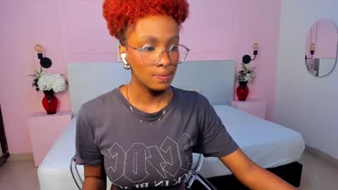 Snapshot of liannadixon chatting on February 3, 2025, 12:14 pm LiannaDixon online show from February 3, 2025, 12:14 pm