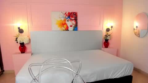 Snapshot of liannadixon chatting on February 4, 2025, 12:11 pm LiannaDixon online show from February 4, 2025, 12:11 pm