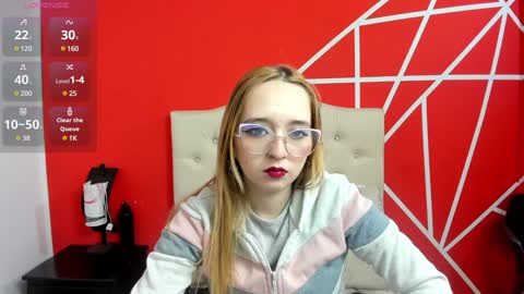 Lia Roberts online show from January 14, 2025, 12:03 pm