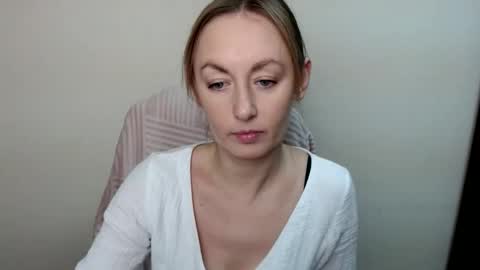 Snapshot of liasais_ chatting on January 15, 2026, 11:48 am Lia online show from January 15, 2026, 11:48 am