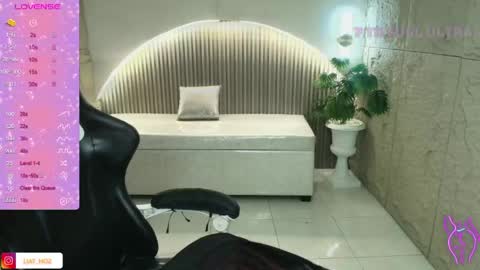 Snapshot of liat_hoz chatting on May 22, 2026, 1:06 pm Dani online show from May 22, 2026, 1:06 pm
